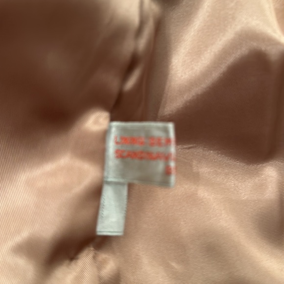 Genuine Blue Fox Fur By: SAGA - Picture 4 of 7